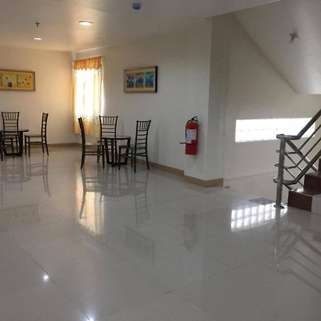 Meaco Royal Hotel - Lipa Lipa City ภายนอก รูปภาพ