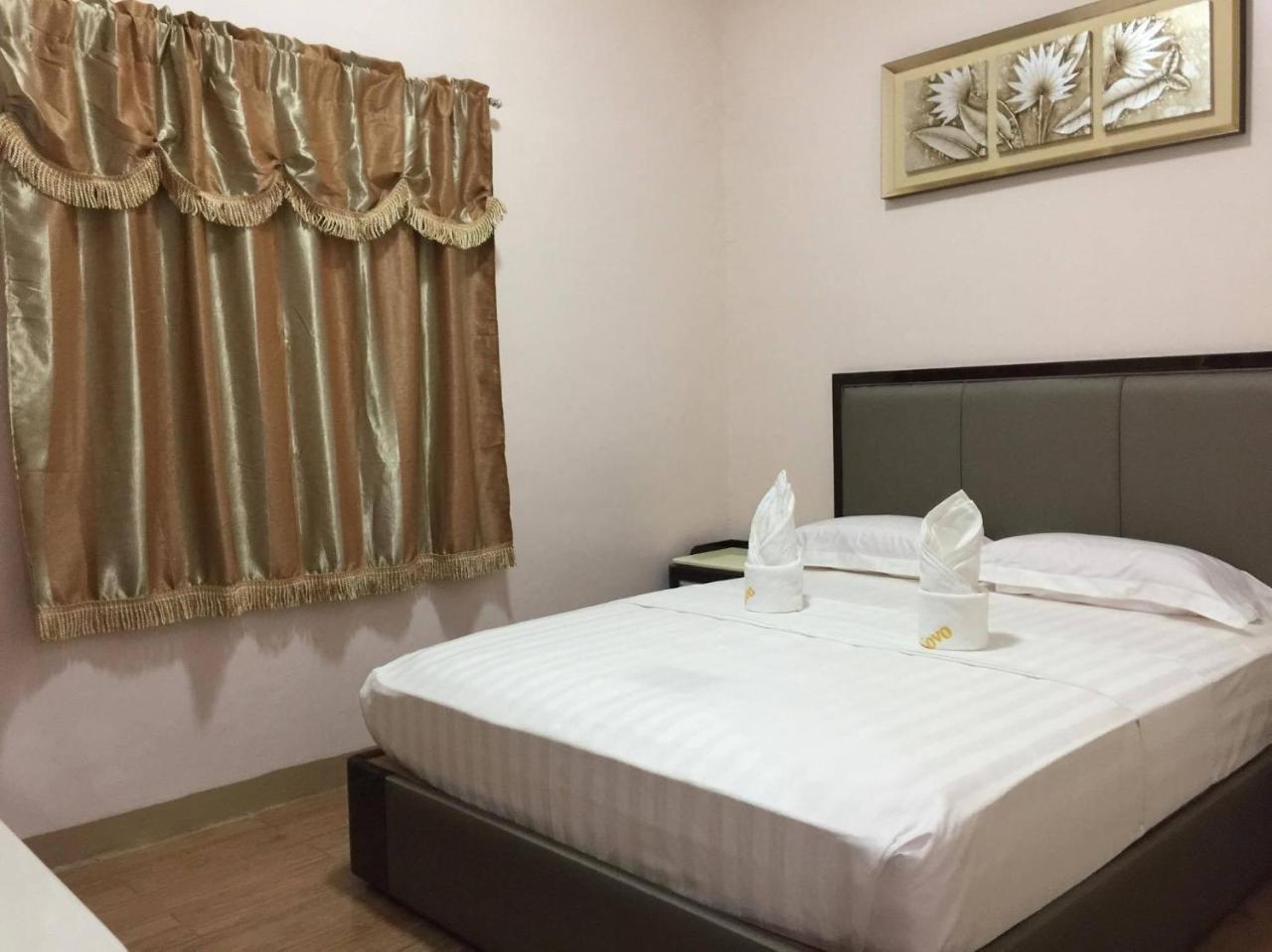 Meaco Royal Hotel - Lipa Lipa City ภายนอก รูปภาพ