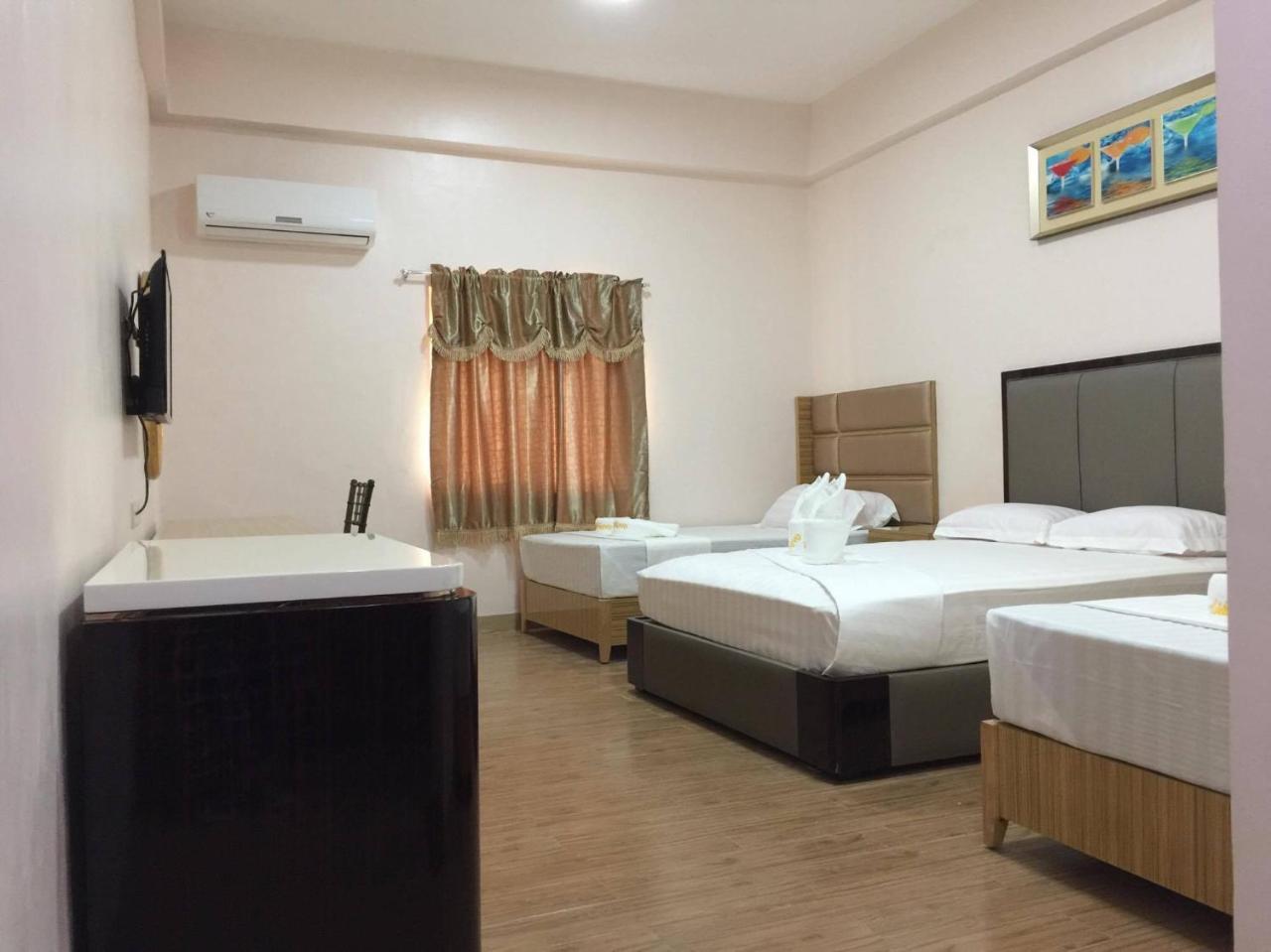Meaco Royal Hotel - Lipa Lipa City ภายนอก รูปภาพ