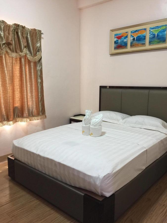 Meaco Royal Hotel - Lipa Lipa City ภายนอก รูปภาพ